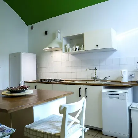 Dom Osterwy Apartment